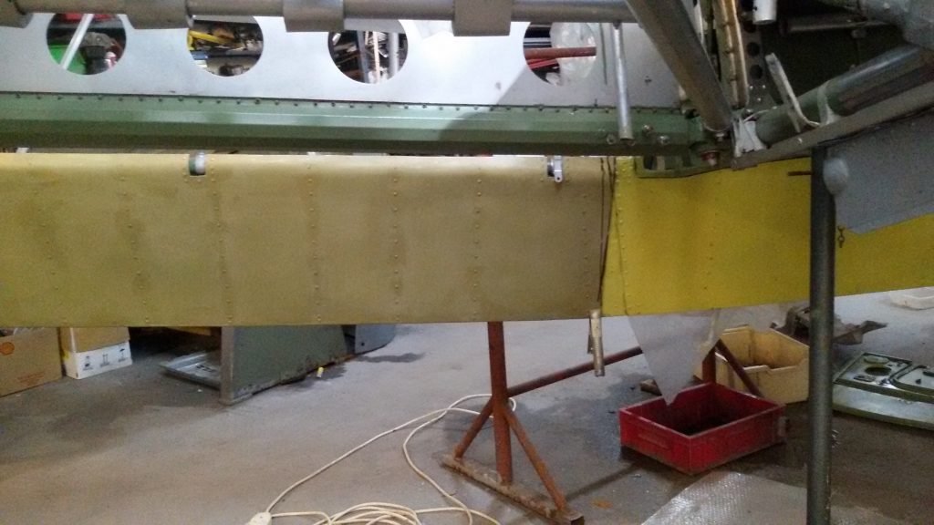 Main wing flap