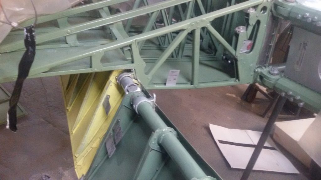 Main wing flap