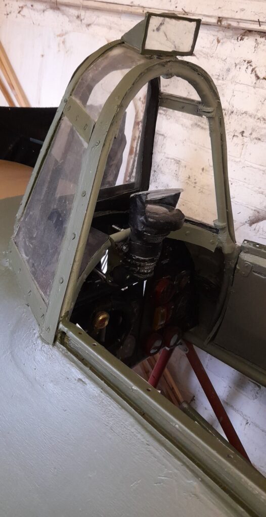 Front screen cockpit