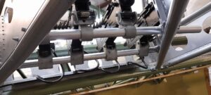 Gun compartment with pneumatic pipework